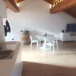 Monforte Charming 2-5room Flat In Center Trullovista