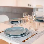 Monforte Charming 2-5room Flat In Center Trullovista