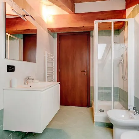 Monforte Charming 2-5room Flat In Center Trullovista