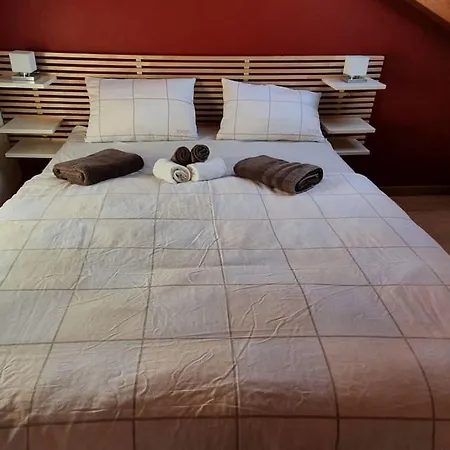 Monforte Charming 2-5room Flat In Center Trullovista Appartement