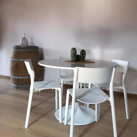 Monforte Charming 2-5room Flat In Center Trullovista * 몬포르테달바