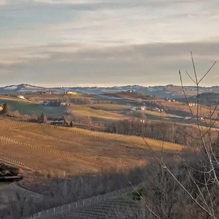 Monforte Charming 2-5room Flat In Center Trullovista