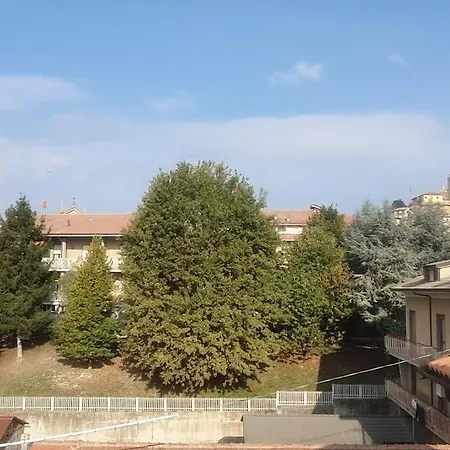Charming 2.5room Flat In Center Of Monforte D'Alba