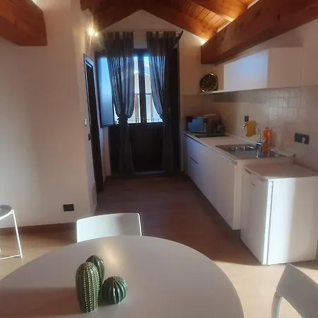 Charming 2.5room Flat In Center Of * Monforte D'Alba