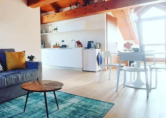 Monforte Charming 2-5room Flat In Center Trullovista Appartement