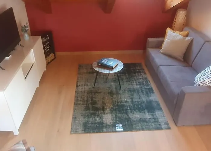 Monforte Charming 2-5room Flat In Center Trullovista Appartement