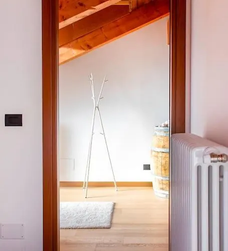 Monforte Charming 2-5room Flat In Center Trullovista