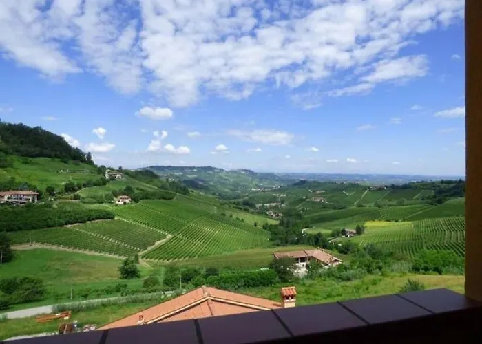 Monforte Charming 2-5room Flat In Center Trullovista